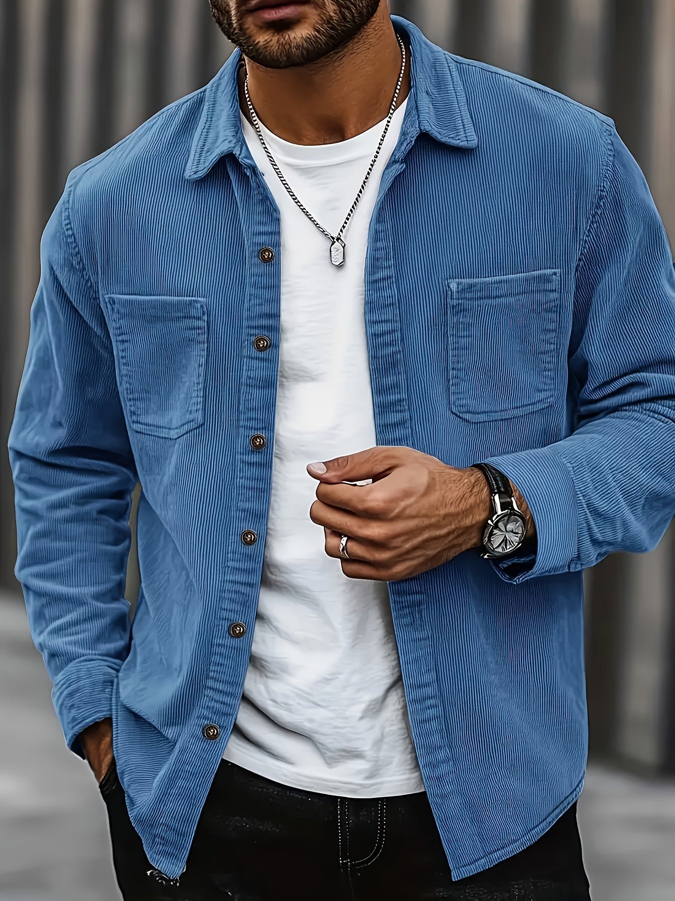 Lässige Weste aus Cord