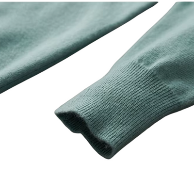 Wollpullover mit V-Ausschnitt