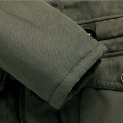 Elegante wattierte Outdoor-Jacke