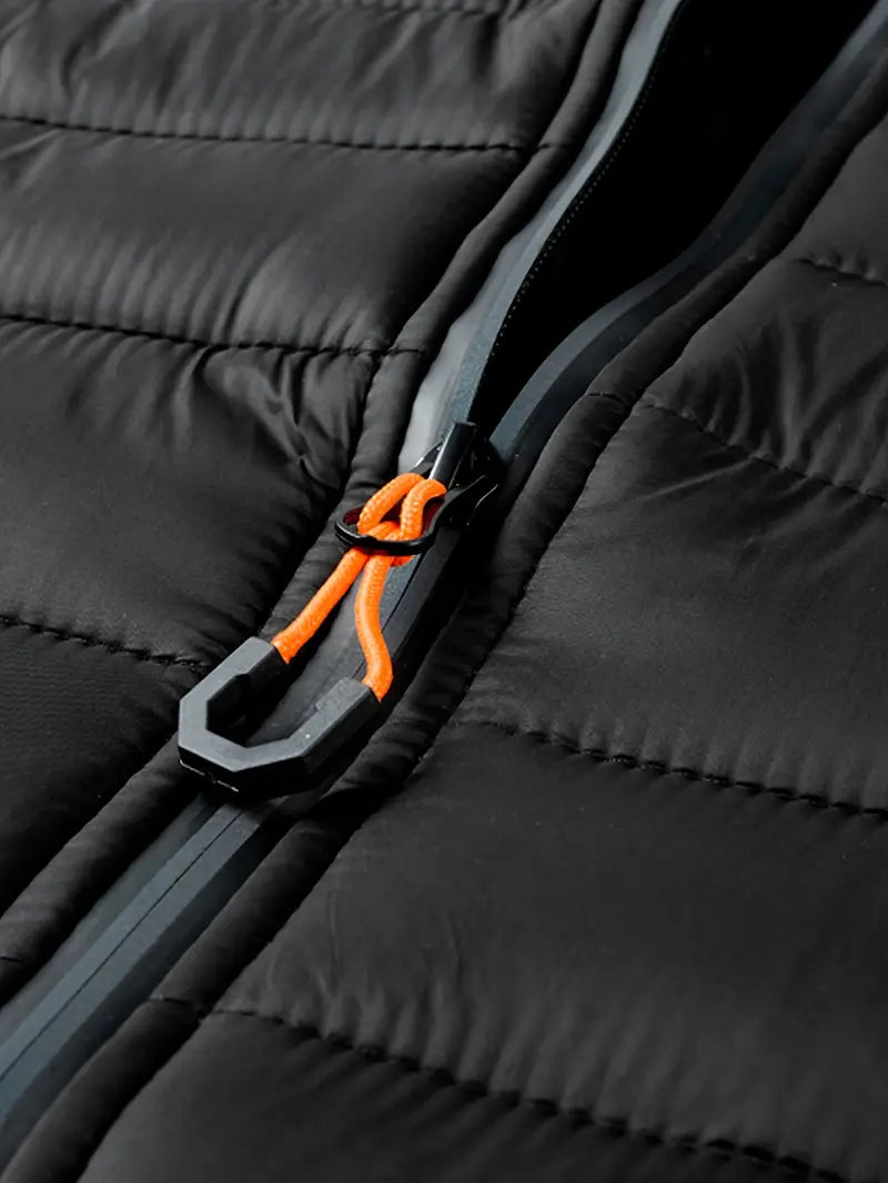 Elegante Jacke mit Kapuze