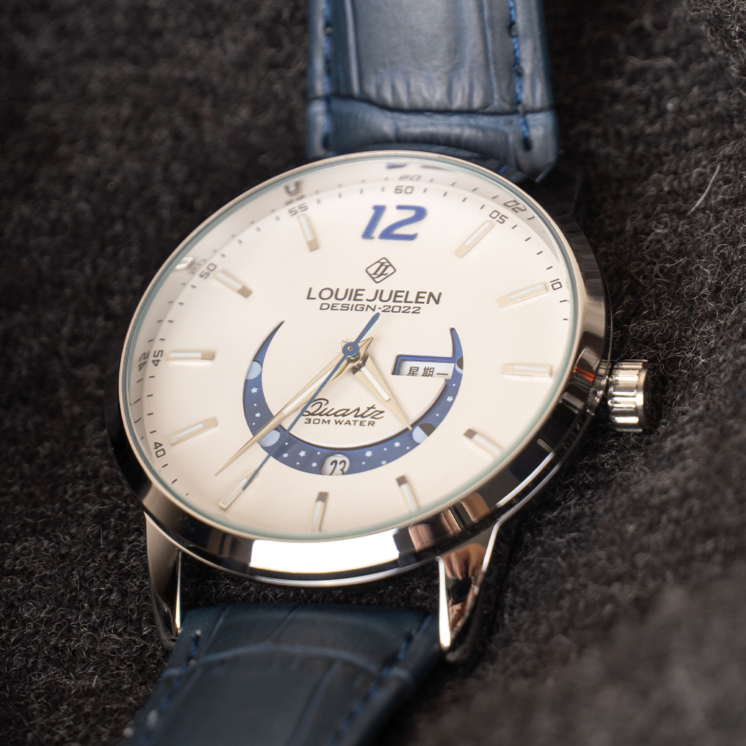 Elegante Uhr mit Mondphase