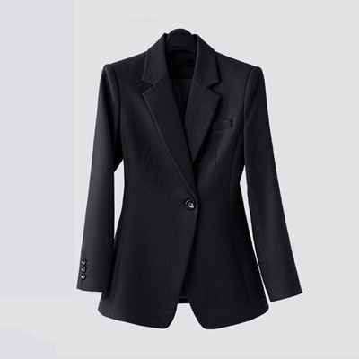 Elania – Zeitloses Blazer-Ensemble